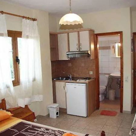 Apart Otel Eleni 2*