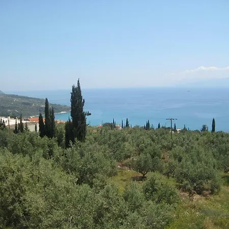 叶莱妮公寓 Vlachata