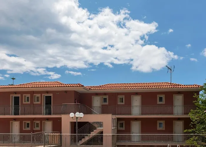 Ξενοδοχείο με διαμερίσματα Eleni Βλαχάτα