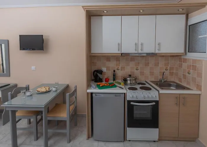 Eleni Apartmanhotel 2*