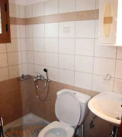 Eleni Apartmanhotel 2*