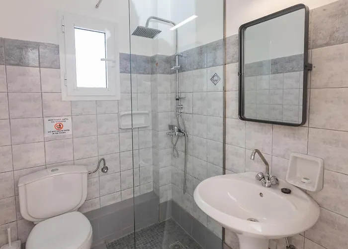 Eleni Aparthotel Vlachata