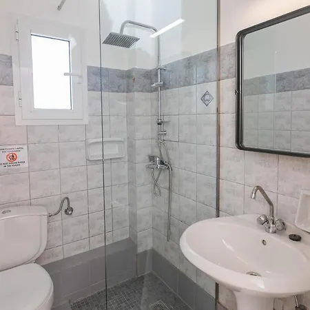 Eleni Hotel apartamentowy Vlachata