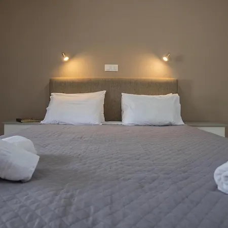 Hotel apartamentowy Eleni